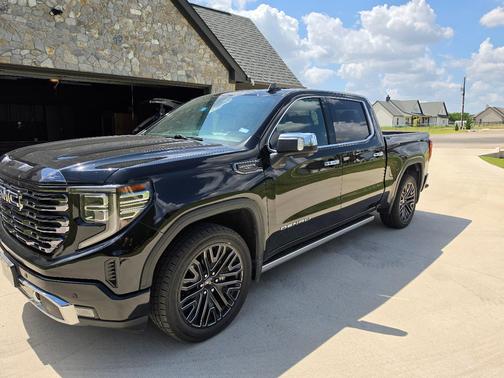 Black 2022 GMC Sierra 1500 Denali Ultimate