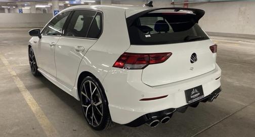 2022 Volkswagen Golf R Base