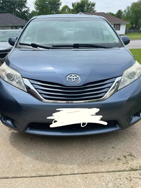 2015 Toyota Sienna LE