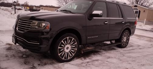 2015 Lincoln Navigator Base