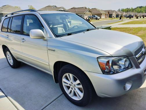 Silver 2007 Toyota Highlander Hybrid Limited