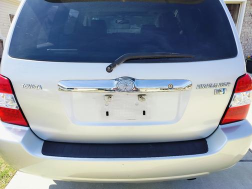 Silver 2007 Toyota Highlander Hybrid Limited