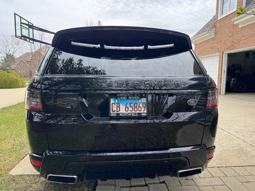 2021 Land Rover Range Rover Sport HSE Silver Edition