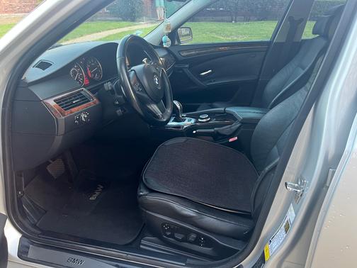 Silver 2008 BMW 535 i