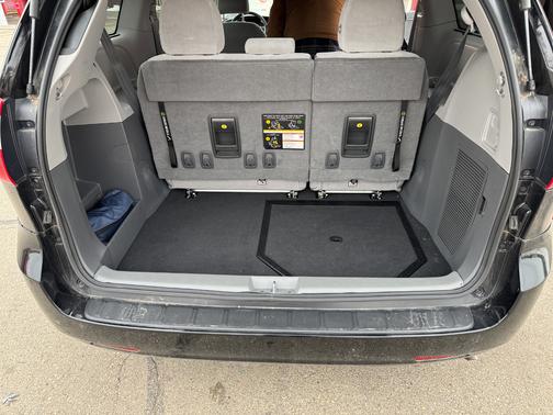 2020 Toyota Sienna LE Auto Access Seat