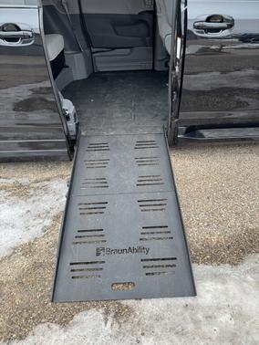 2020 Toyota Sienna LE Auto Access Seat