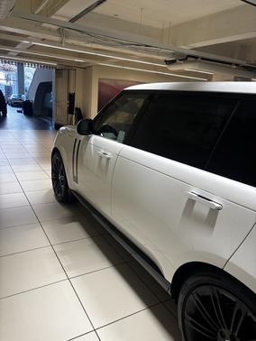 2025 Land Rover Range Rover P400 SE LWB 7 Seat