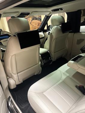 2025 Land Rover Range Rover P400 SE LWB 7 Seat