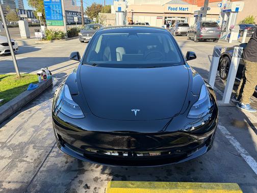 2023 Tesla Model 3 Base