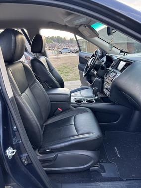 2015 Nissan Pathfinder SV