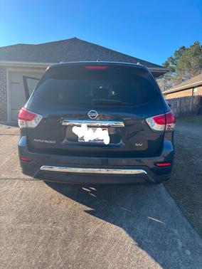 2015 Nissan Pathfinder SV