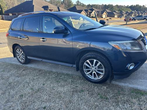 2015 Nissan Pathfinder SV