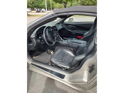 2000 Chevrolet Corvette Base