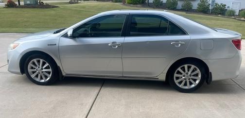 Silver 2012 Toyota Camry Hybrid XLE