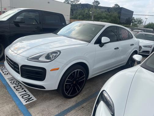 White 2021 Porsche Cayenne Cayenne
