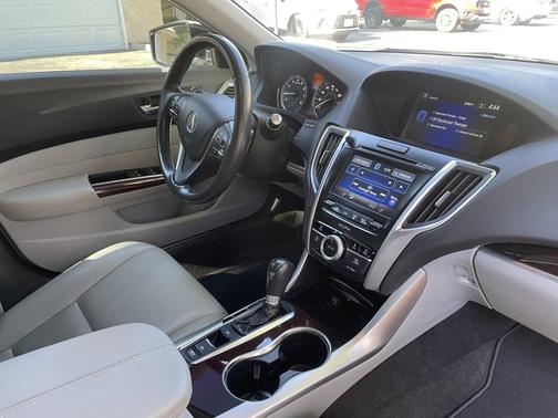 White 2015 Acura TLX Base