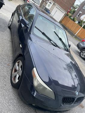 Blue 2007 BMW 530 xi