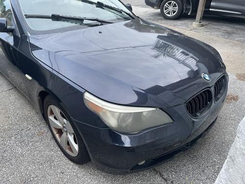 Blue 2007 BMW 530 xi