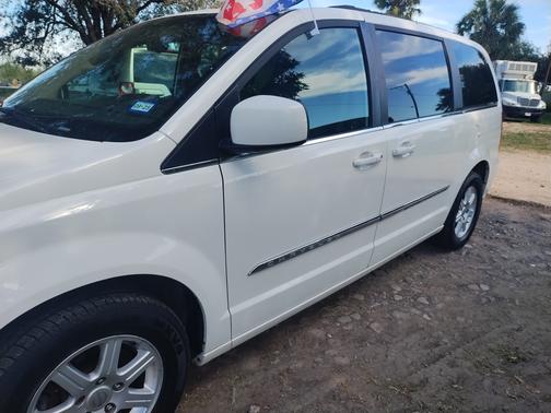 2012 Chrysler Town & Country Touring