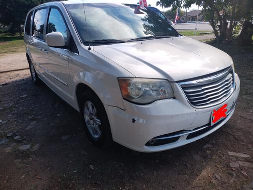 2012 Chrysler Town & Country Touring