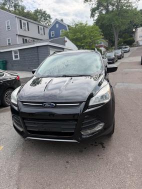 Black 2014 Ford Escape SE