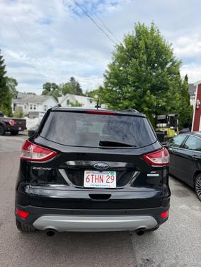 Black 2014 Ford Escape SE