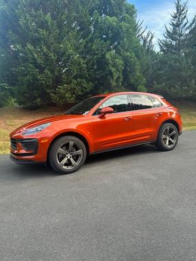 2022 Porsche Macan Macan