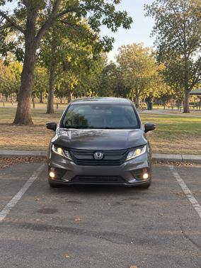 Brown 2019 Honda Odyssey EX-L