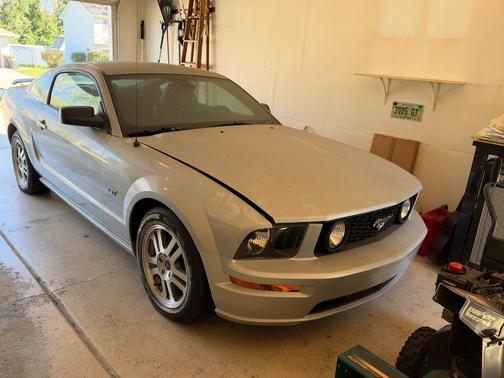 Silver 2005 Ford Mustang GT