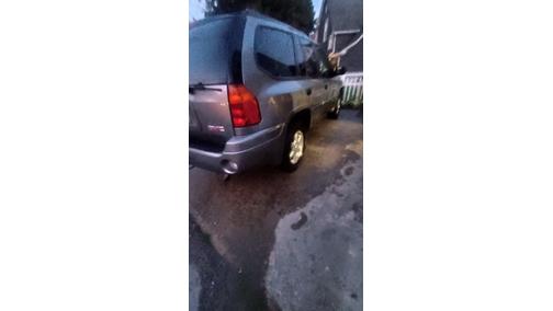 Beige 2006 GMC Envoy SLE