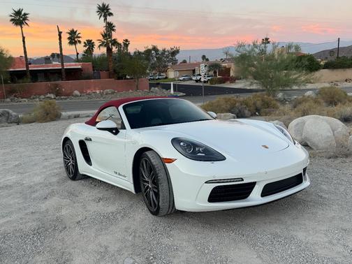 White 2024 Porsche 718 Boxster 718 Boxster