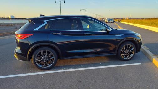 2019 INFINITI QX50 ESSENTIAL