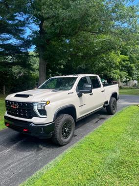 Beige 2026 Chevrolet Silverado 2500 ZR2