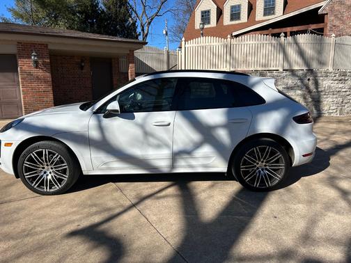 White 2017 Porsche Macan Macan S