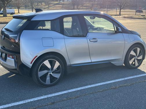 2014 BMW i3 Base w/Range Extender