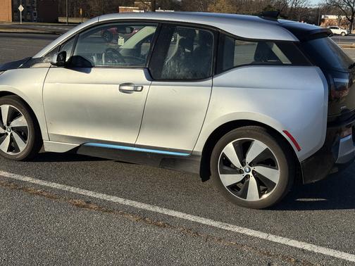 2014 BMW i3 Base w/Range Extender