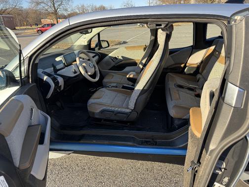 2014 BMW i3 Base w/Range Extender