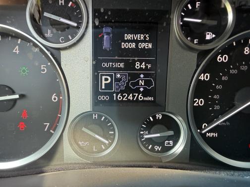 Silver 2015 Lexus LX 570 Base