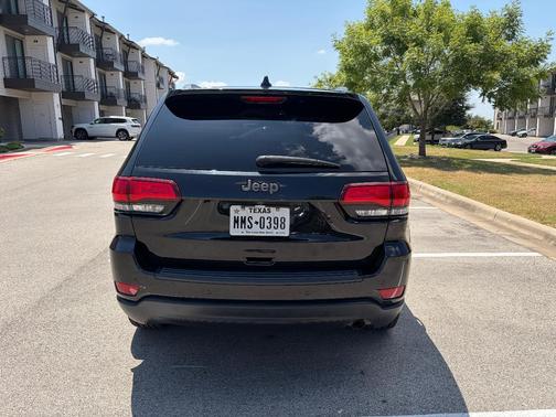 Black 2016 Jeep Grand Cherokee Laredo