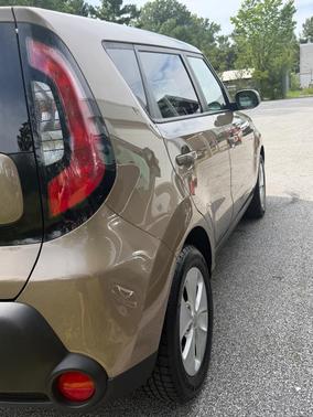 Brown 2016 Kia Soul Base
