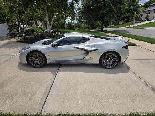 2023 Chevrolet Corvette Z06 w/2LZ