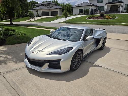 2023 Chevrolet Corvette Z06 w/2LZ