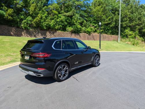 Photo 4 of 11 of 2021 BMW X5 sDrive40i