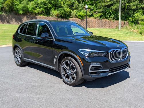 Photo 2 of 11 of 2021 BMW X5 sDrive40i
