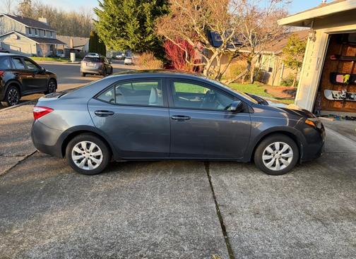 2014 Toyota Corolla LE