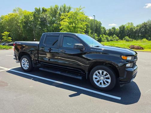Black 2021 Chevrolet Silverado 1500 Custom