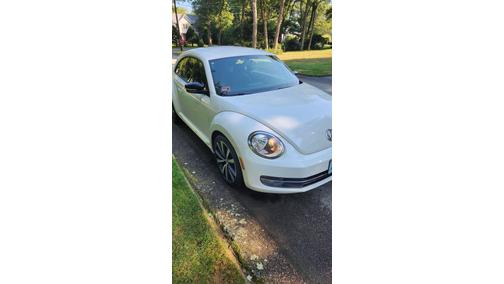 2012 Volkswagen Beetle 2.0T Turbo