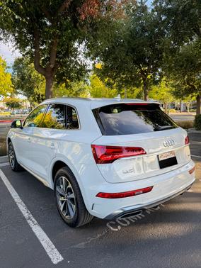 White 2025 Audi Q5 45 S line Premium