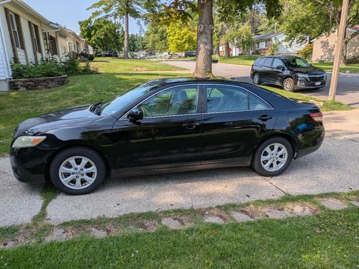Black 2010 Toyota Camry LE