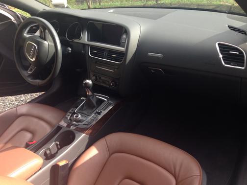 Photo 5 of 11 of 2010 Audi A5 2.0T quattro